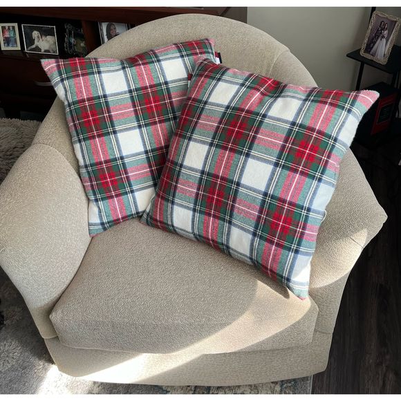 Tommy Hilfiger Holiday Tommy Hilfiger Christmas Holiday Plaid Throw